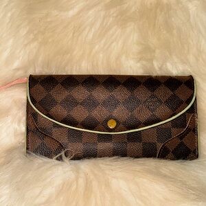 LOUIS VUITTON  DAMIE RARE WALLET